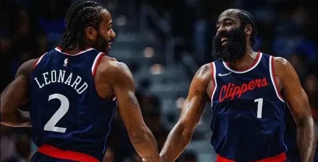 开云移动端-羽毛球队对阵哈登展开拉锯大战，最终险胜对手的简单介绍