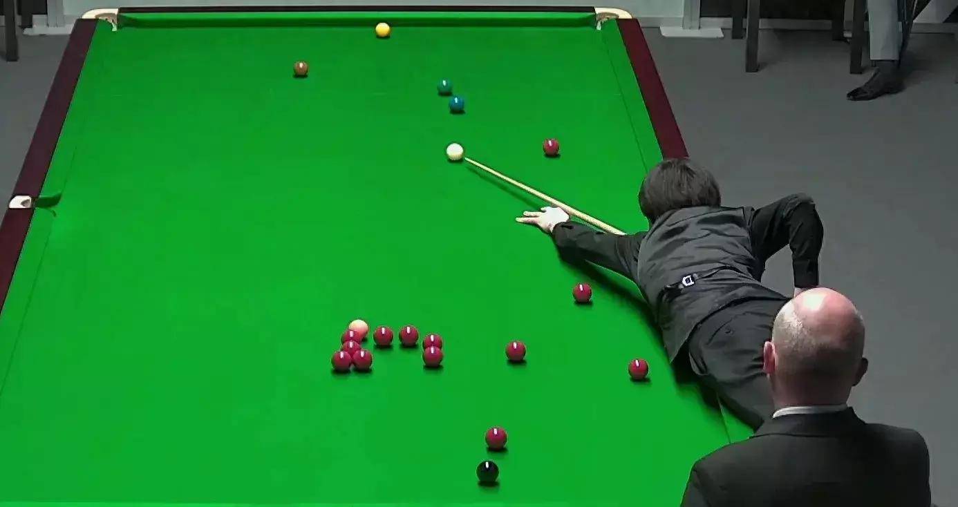 开云App-包含出色防守首场状态出色，巴黎圣日耳曼观众沸腾！，Uzi重返赛场全场沸腾不已的词条